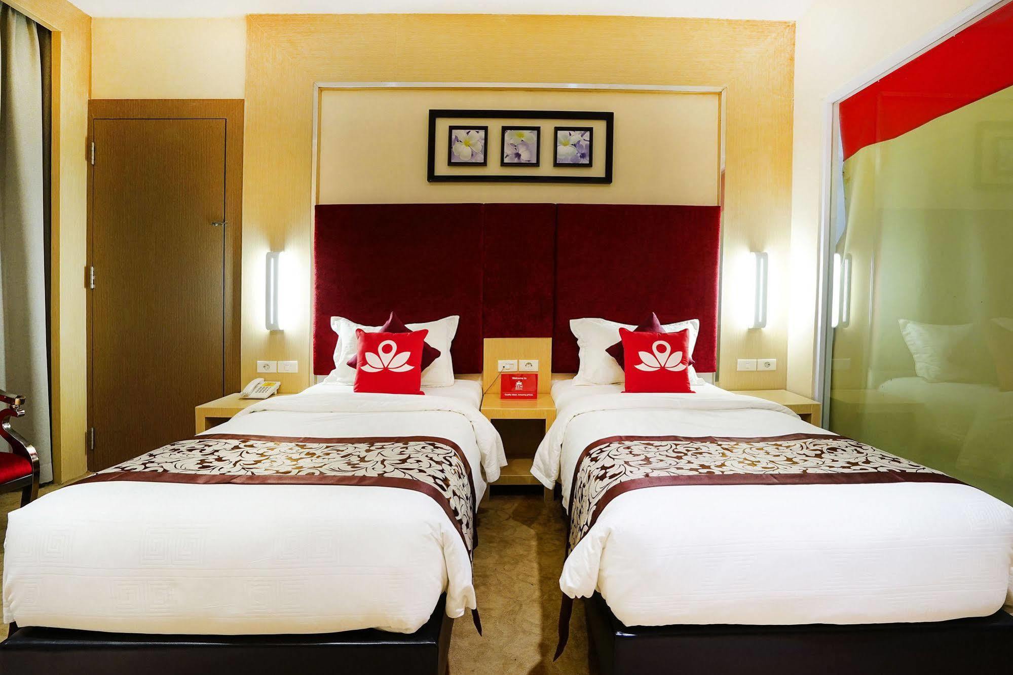 Zen Rooms Near Bcs Mall Penuin Batam Екстер'єр фото