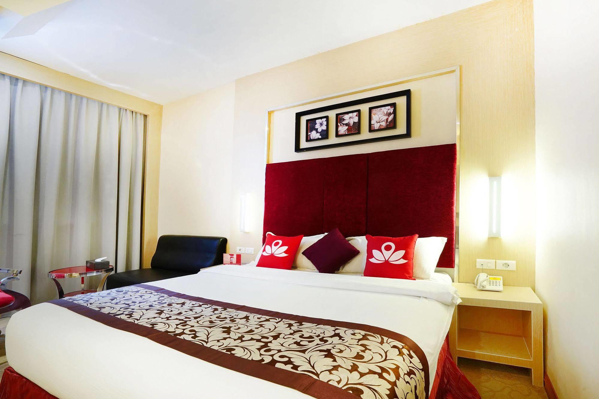 Zen Rooms Near Bcs Mall Penuin Batam Екстер'єр фото