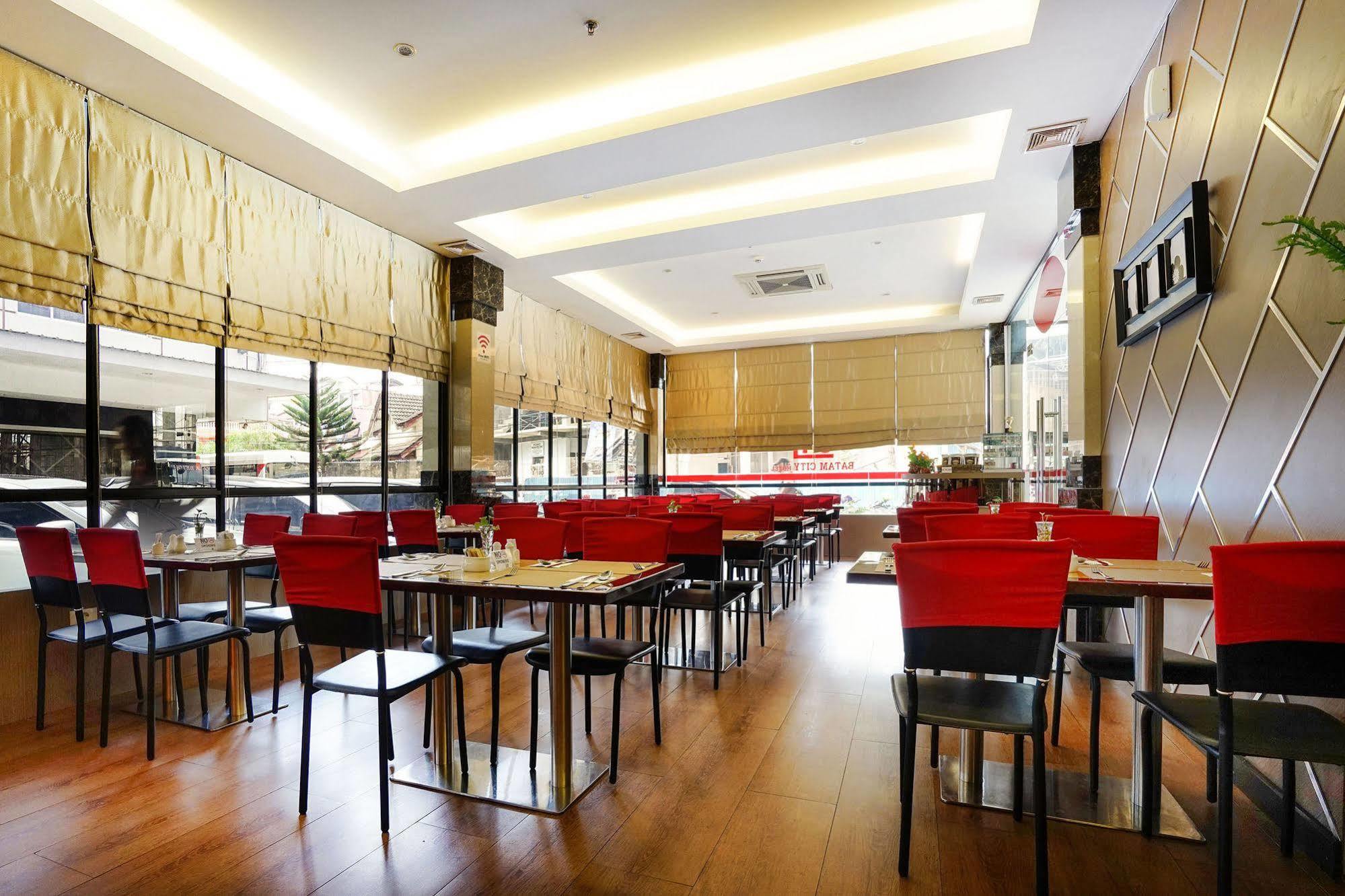 Zen Rooms Near Bcs Mall Penuin Batam Екстер'єр фото